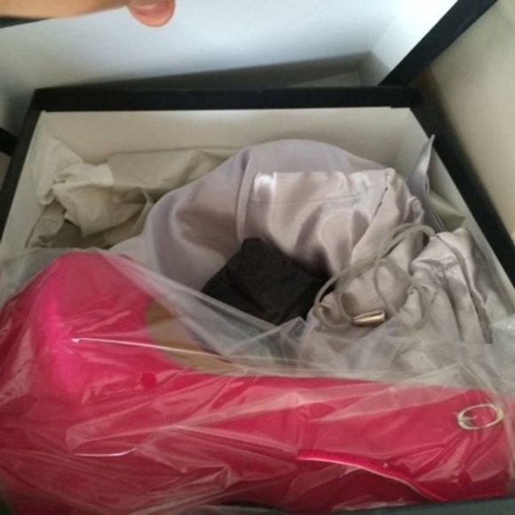 Giuseppe Zanotti No-Heel Ankle-Strap Pump, Fuchsia - Picture 4 of 4